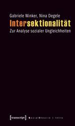 Der Hintergrund des Buchcovers ist schwarz, in orangener Schrift sind die Buchstaben I N T E R zu sehen, danach folgen in gelber Schrift die Buchstaben S E K T I O N A L I T Ä T.